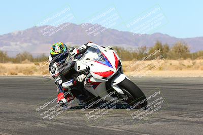 media/Feb-13-2022-SoCal Trackdays (Sun) [[c9210d39ca]]/Turn 7 Inside (1040am)/